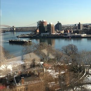 Meet your Posher, Cari